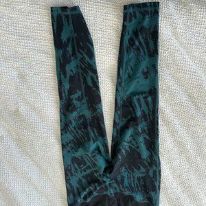 Ingrid and Isabel cropped maternity leggings